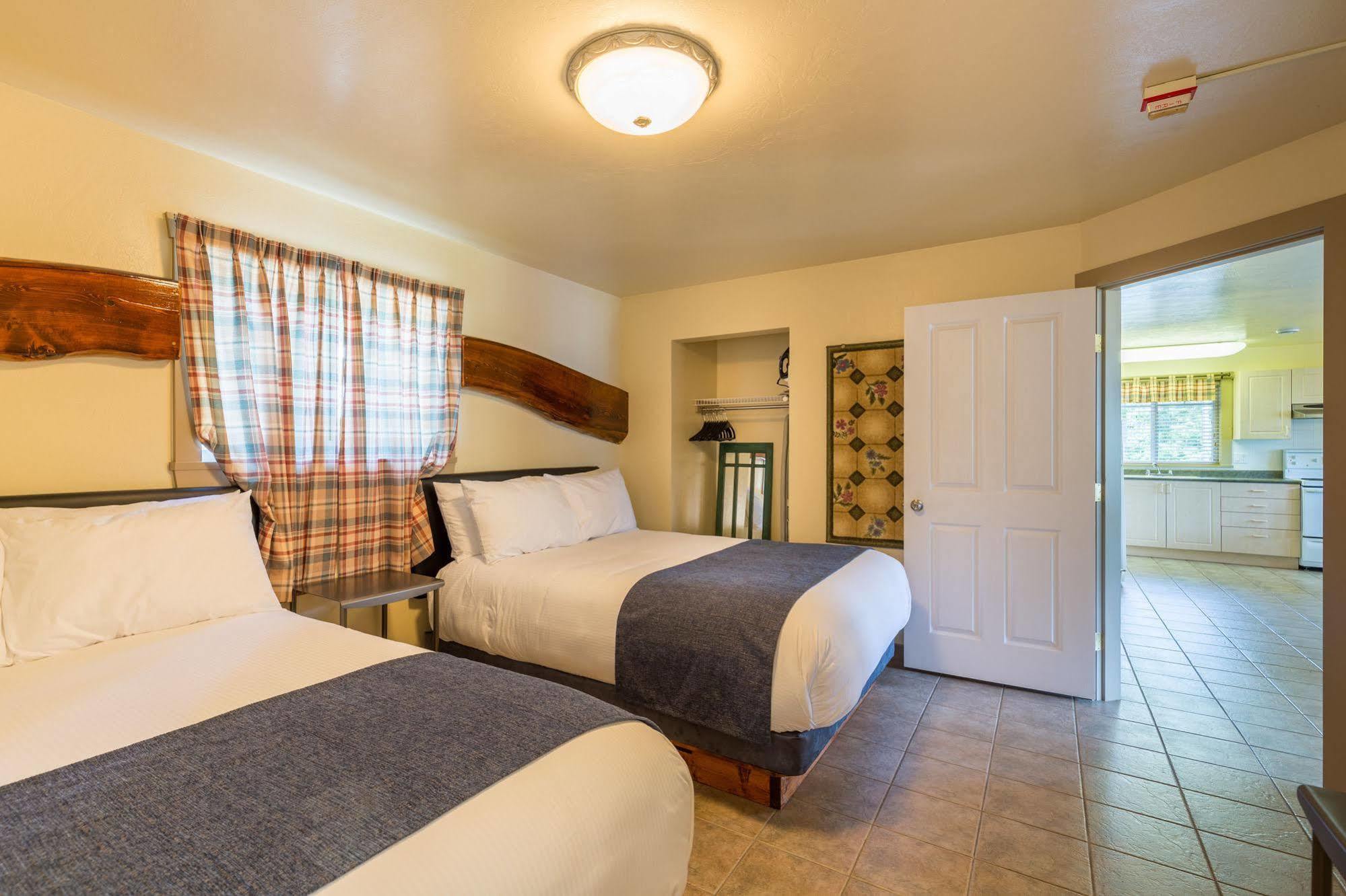 Egmont Motel Bathgate Marina מראה חיצוני תמונה